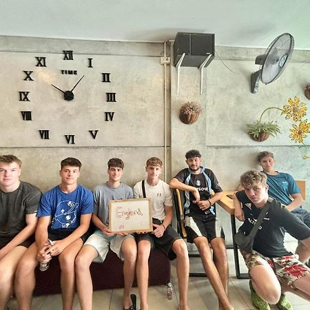 Doze Hostel Čiang Mai Exteriér fotografie