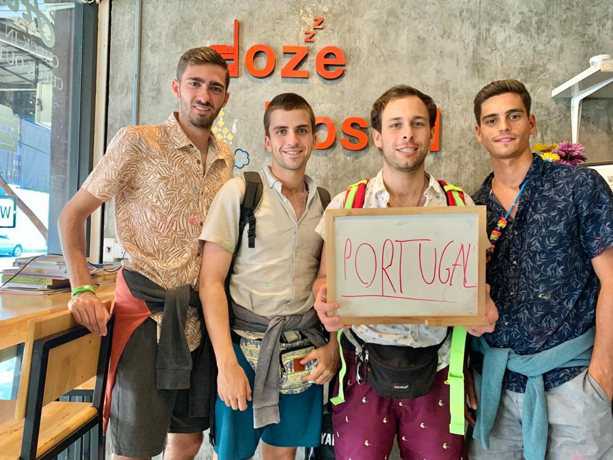 Doze Hostel Čiang Mai Exteriér fotografie